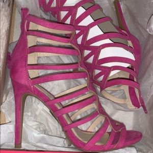 Sz6 NEW HOT pink zip up back heels